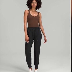 Lululemon ready to rulu Black Jogger Pants for Women size 4